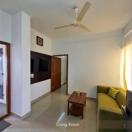 Staymazing-1,2 & 3 Bhk Ac Apartments In Hebbal-5Mins To Manyata-30Mins To Airport 班加罗尔 外观 照片